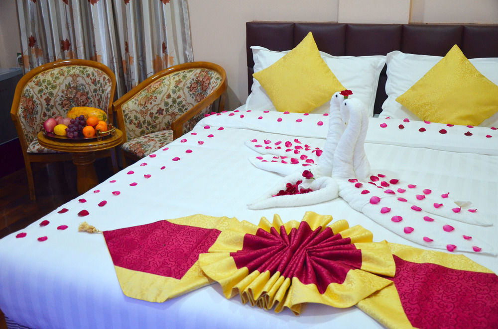 Golden City Light Hotel Мандалай Экстерьер фото